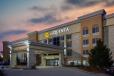 La Quinta Inn & Suites by Wyndham Effingham image 10